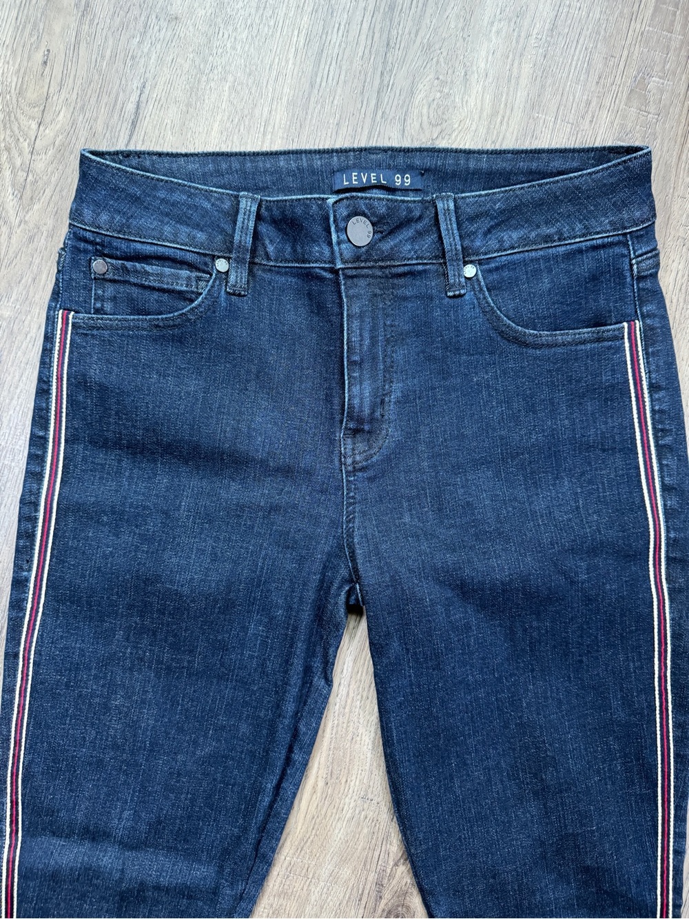 Level 99 Dark Wash Skinny Jeans with Red Stripe Trim 28 - Picture 2 of 11